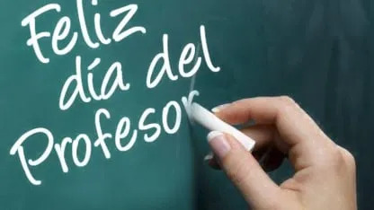 ¡Feliz día para las profesoras y profesores!