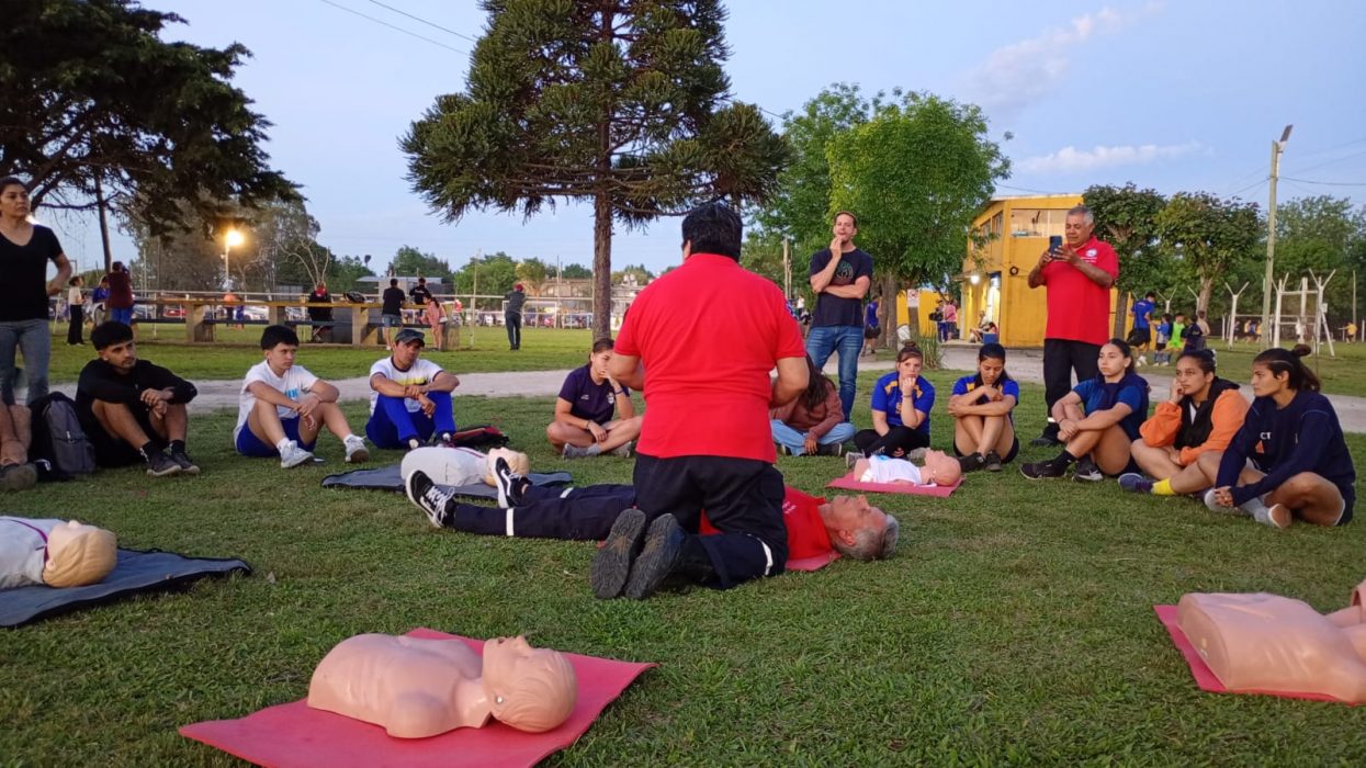 Capacitación en RCP y primeros auxilios para el Club Everton