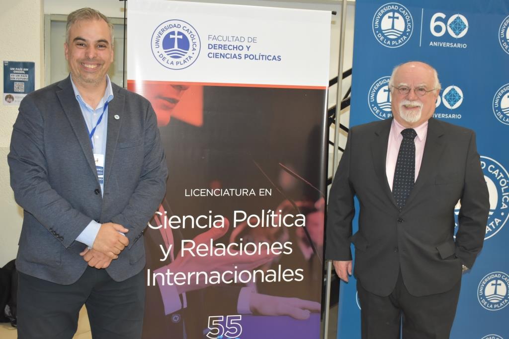 Con variadas actividades comenzó la Semana Politológica en Derecho y Ciencias Políticas