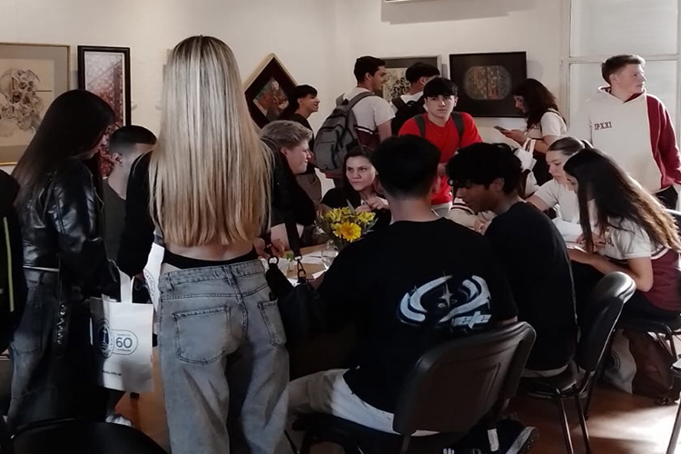 Masiva participación de jóvenes en la Expo UCALP Bernal 2025