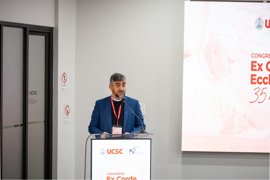 Nuestra universidad participa del Congreso Internacional “Ex Corde Ecclesiae, 35 años” en Chile (3)