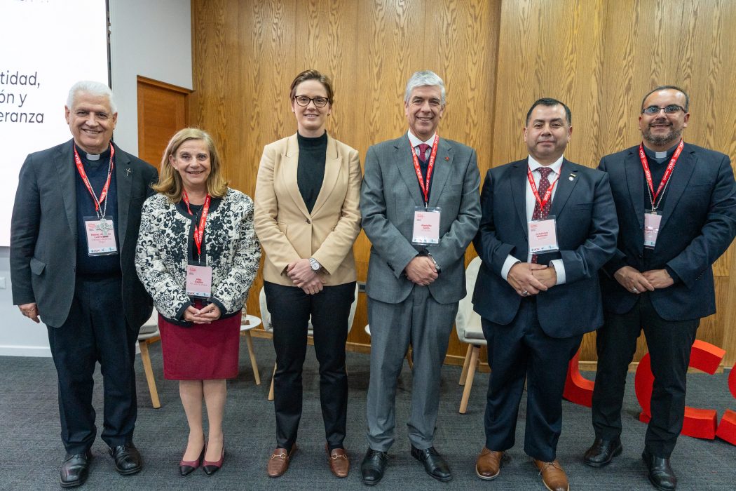 Nuestra universidad participa del Congreso Internacional “Ex Corde Ecclesiae, 35 años” en Chile (5)