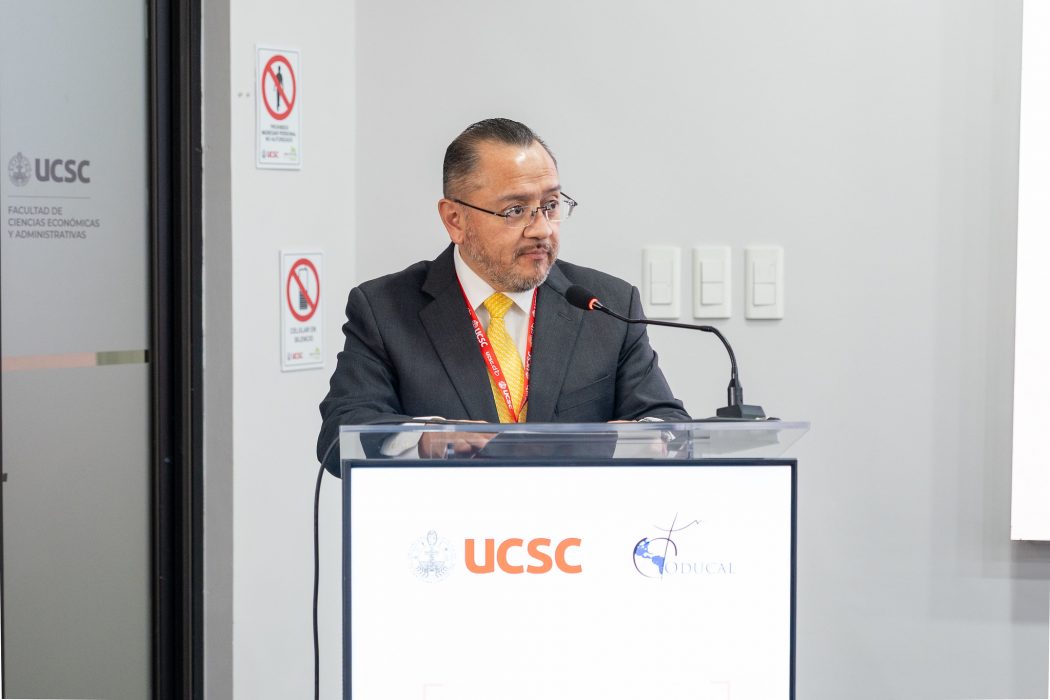 Nuestra universidad participa del Congreso Internacional “Ex Corde Ecclesiae, 35 años” en Chile (5)