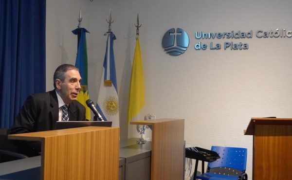 Un experto explica qué significan y cómo funcionan los “swaps”