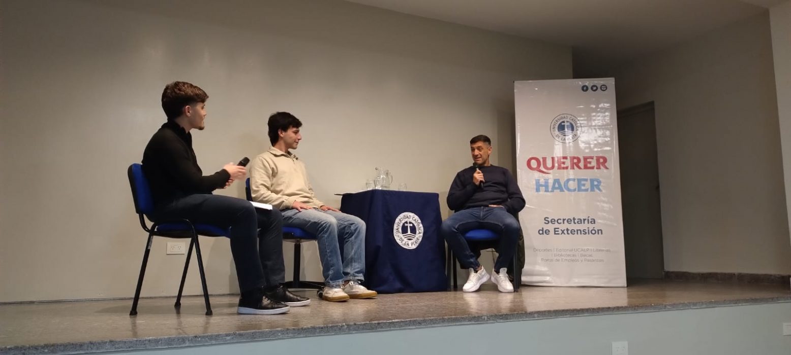 “Historias que inspiran”, Lucas Licht contó la suya en la facultad de Económicas