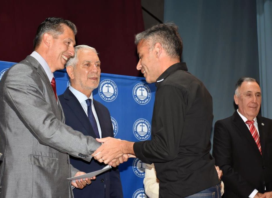 Acto de colación de la Facultad de Ciencias Económicas y Sociales