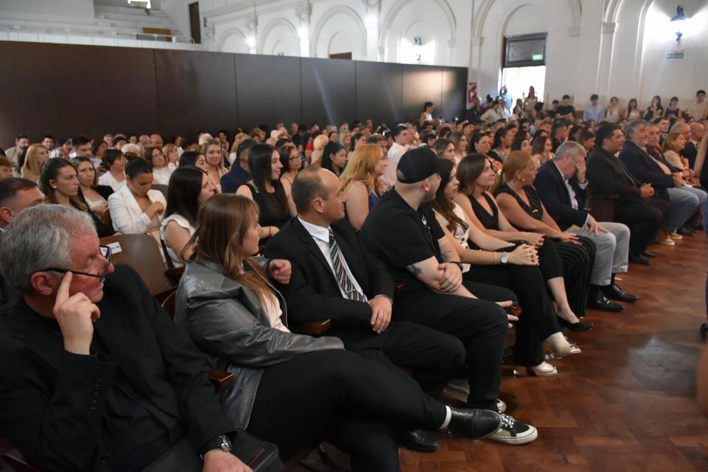Acto de colación de la Facultad de Ciencias Económicas y Sociales