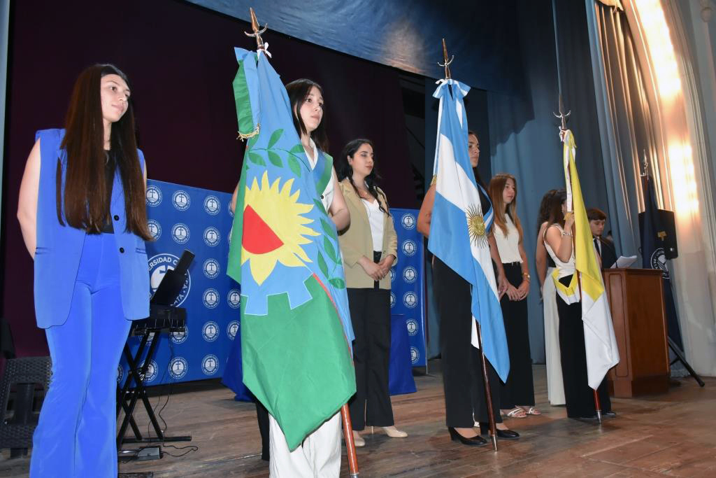 Acto de colación de la Facultad de Ciencias Económicas y Sociales
