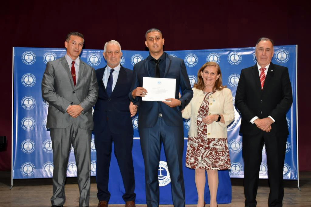 Acto de colación de la Facultad de Ciencias Económicas y Sociales