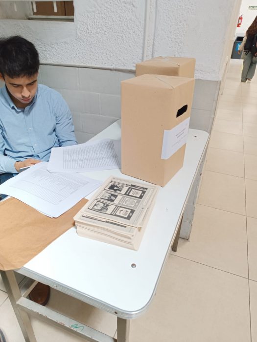 Estudiantes de Ciencia Política realizaron una simulación de campaña y proceso electoral (10)