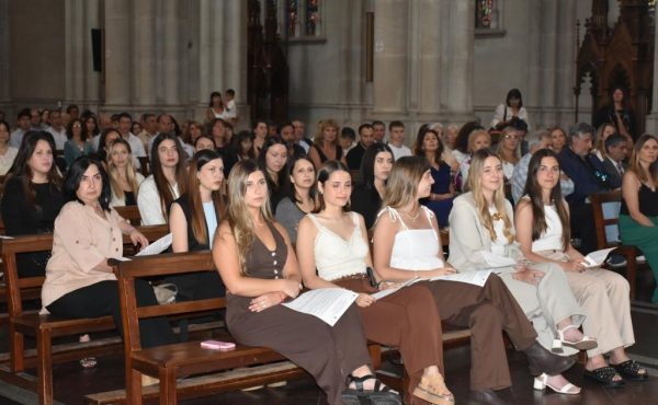 La UCALP reconoció a los egresados de la Facultad de Ciencias de la Salud