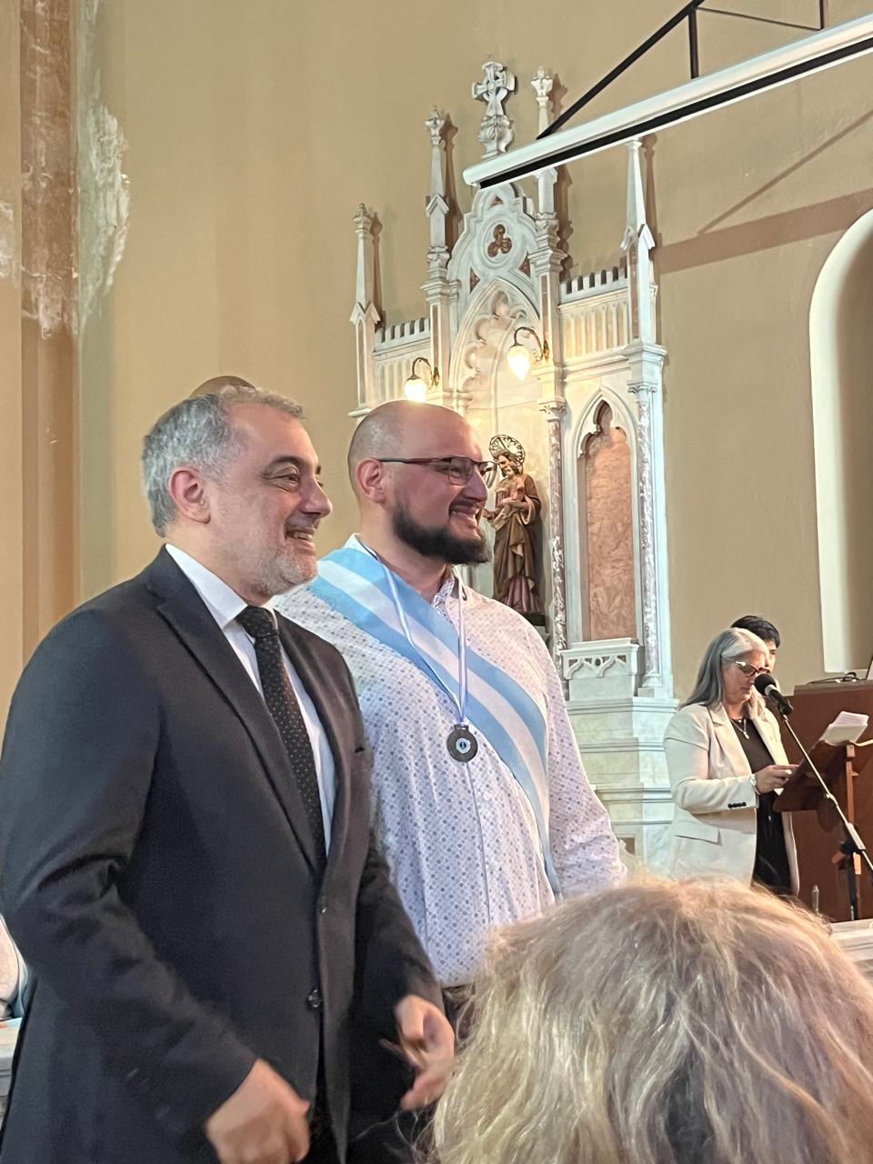 Nuevos graduados vivieron una emotiva ceremonia en el acto de colación de Bernal