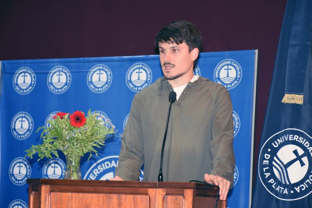 Valiosas experiencias y futuro laboral distinguieron a los becarios del Banco Santander 