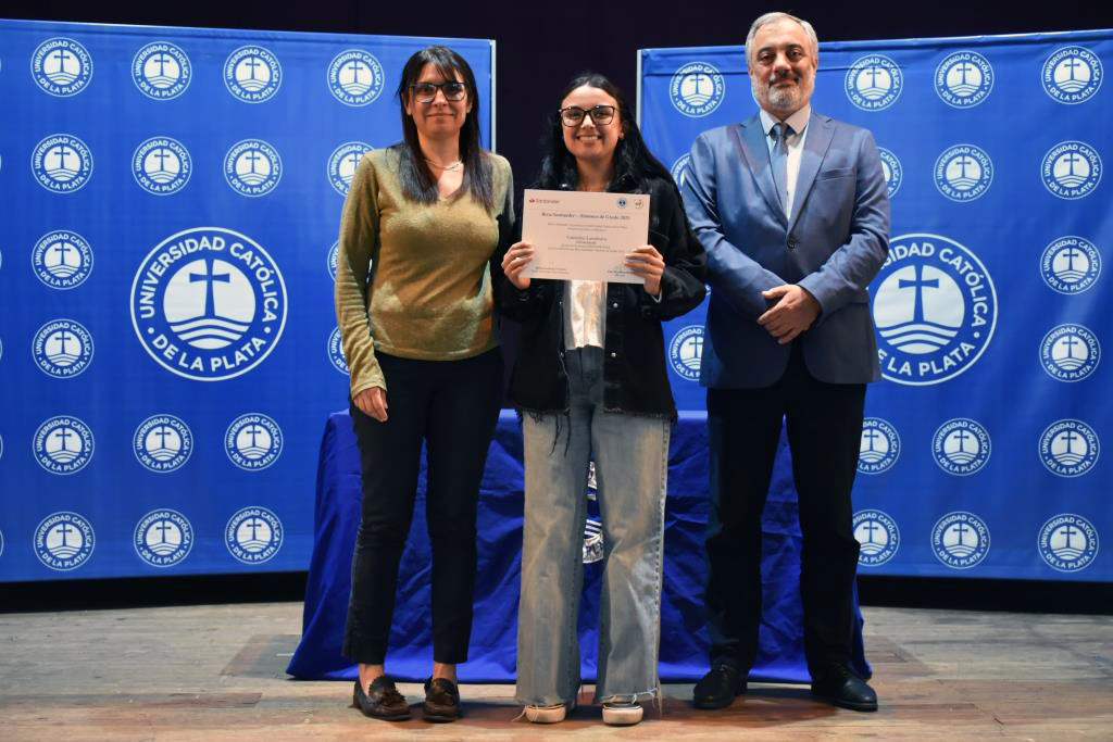 Valiosas experiencias y futuro laboral distinguieron a los becarios del Banco Santander 