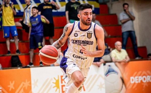 Virtualidad y alto rendimiento: la historia del basquetbolista que se recibió de periodista deportivo