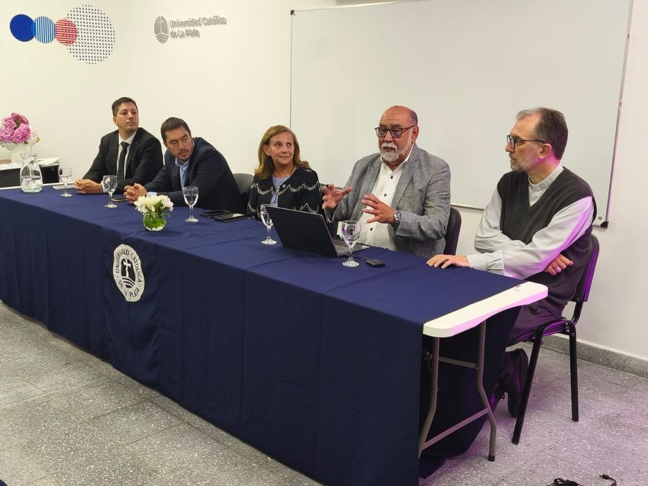 Cerró la diplomatura en Formación Ambiental e inauguró su Observatorio Socioambiental