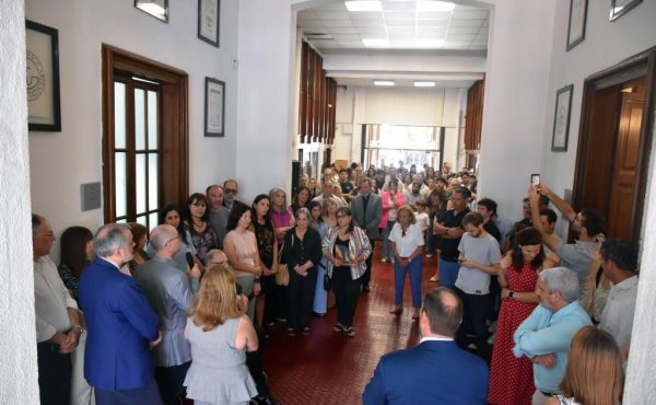 Brindis de fin de año para celebrar el crecimiento y compromiso con la educación