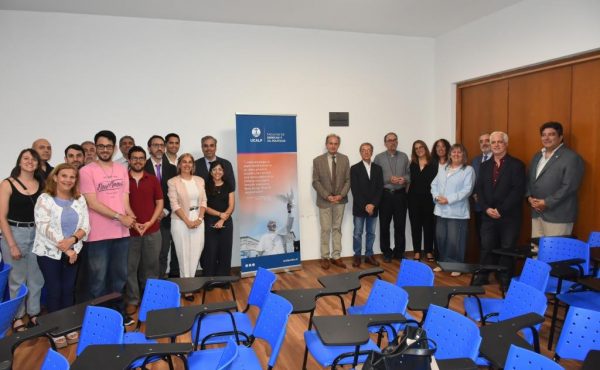 Designan al Aula 10 de Derecho con el nombre de “Papa Francisco”