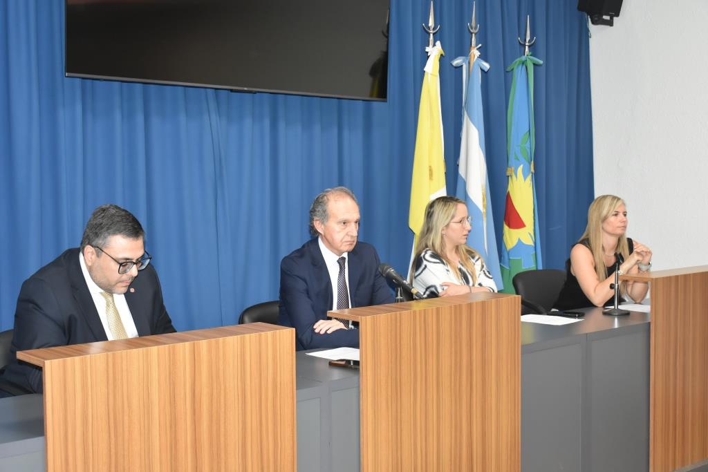 Se entregaron certificados por el cierre de las cursadas en Abogacía