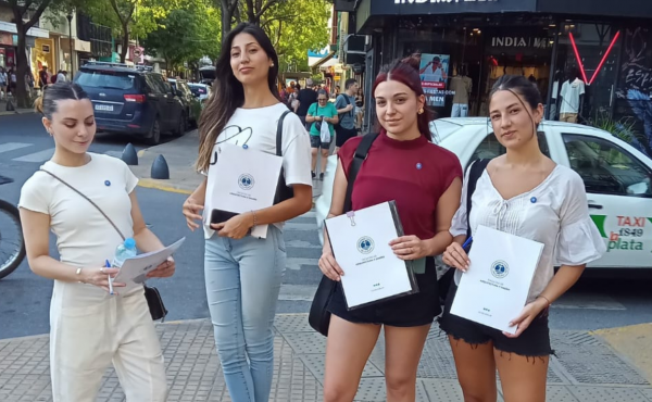 Alumnas de Arquitectura y Diseño eligieron las mejores vidrieras de La Plata