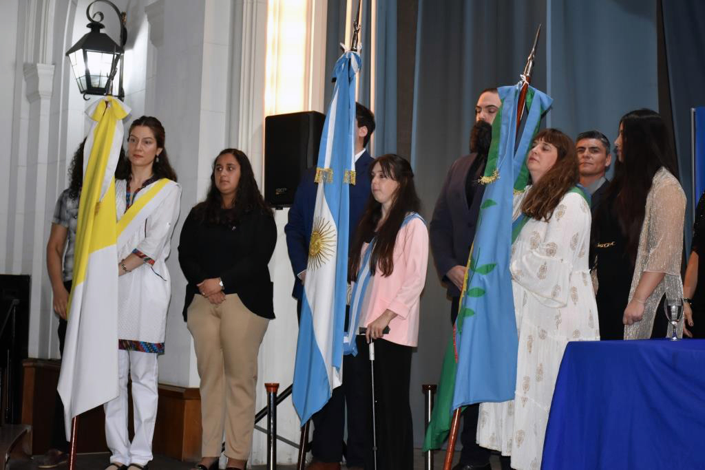 Nuevos graduados de Humanidades inician su camino profesional