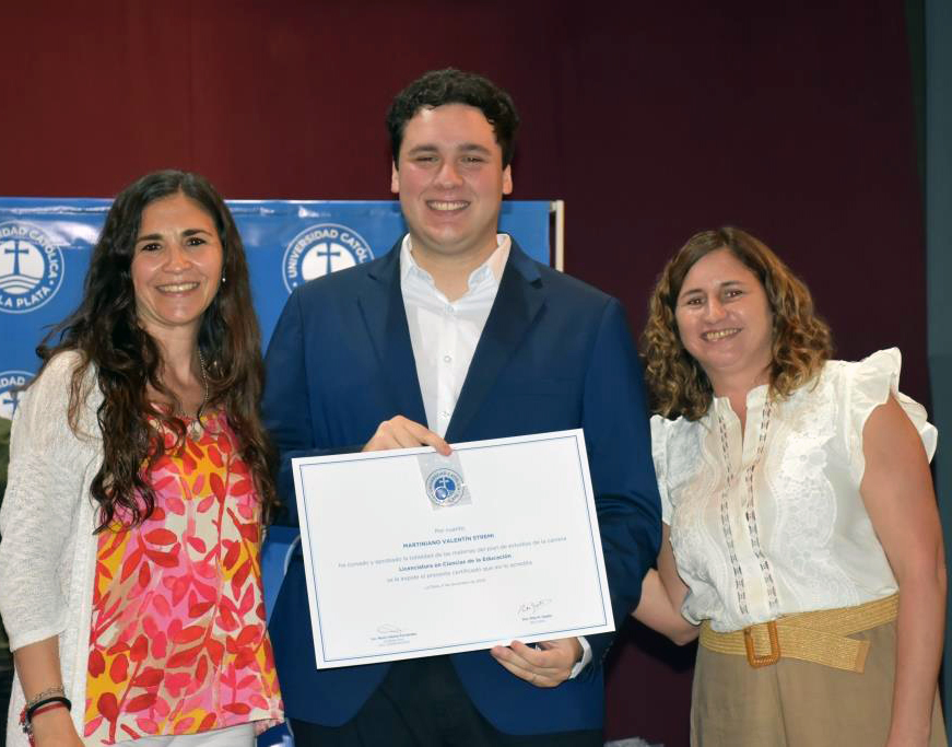 Nuevos graduados de Humanidades inician su camino profesional