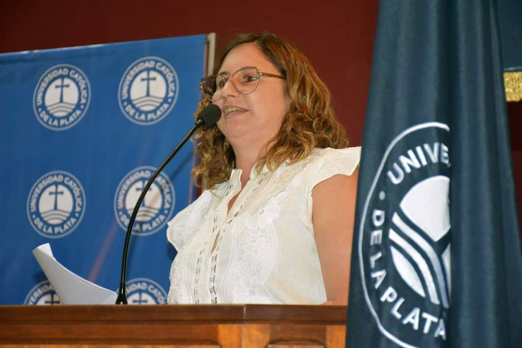 Nuevos graduados de Humanidades inician su camino profesional