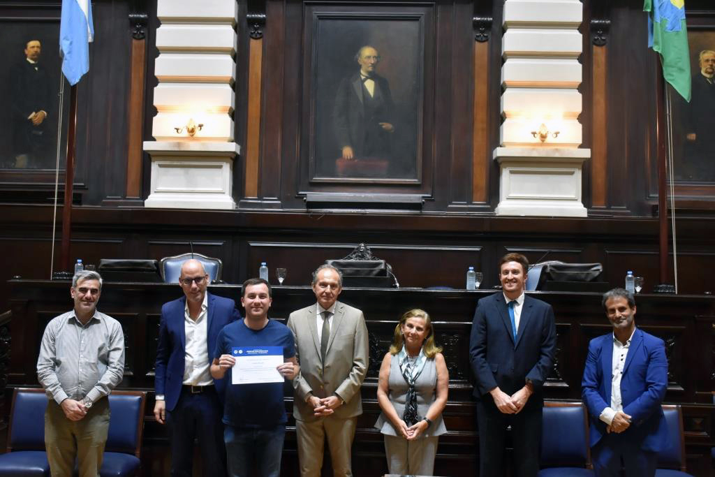 Se entregaron los certificados de la primera promoción de la Diplomatura en Derecho Parlamentario Provincial y Municipal 