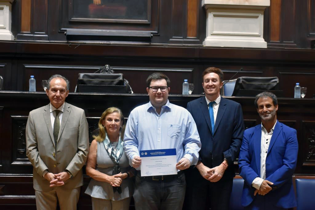 Se entregaron los certificados de la primera promoción de la Diplomatura en Derecho Parlamentario Provincial y Municipal 