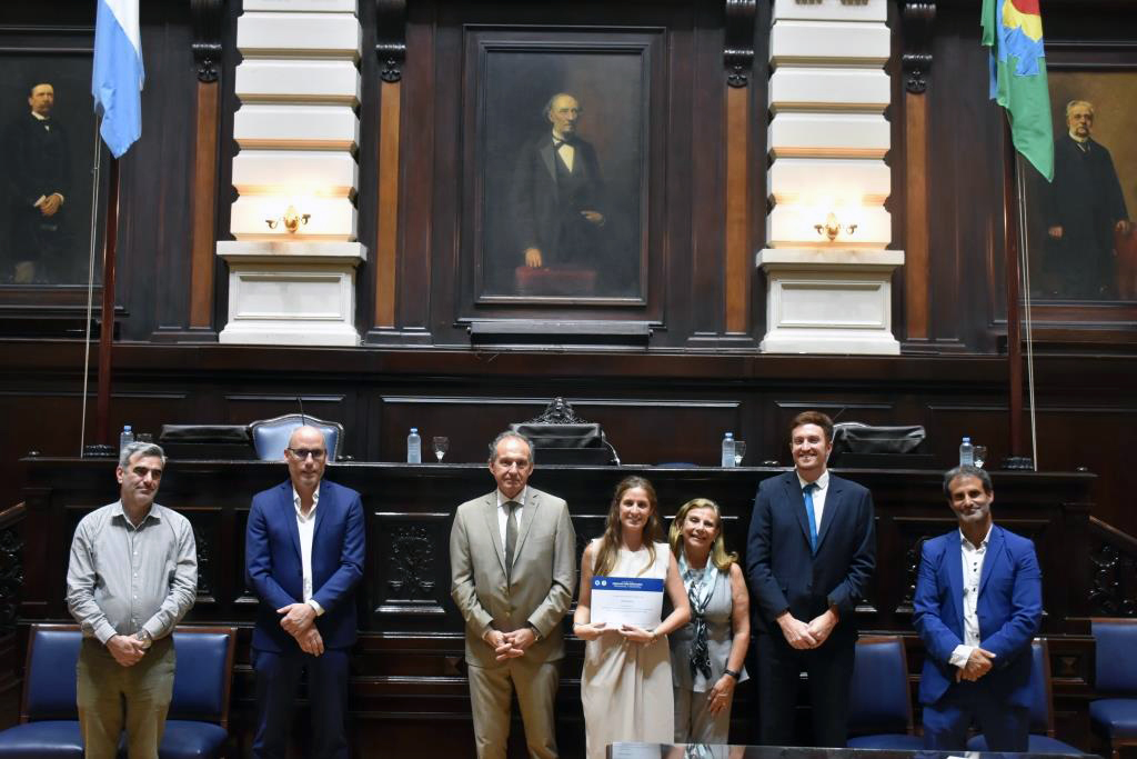 Se entregaron los certificados de la primera promoción de la Diplomatura en Derecho Parlamentario Provincial y Municipal 