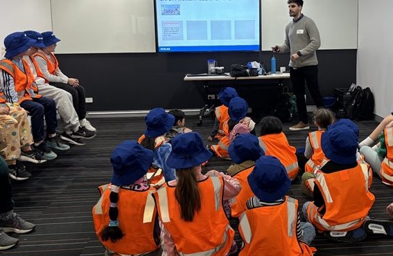 Egresado cuenta su paso por la UCALP y su vida profesional en Australia