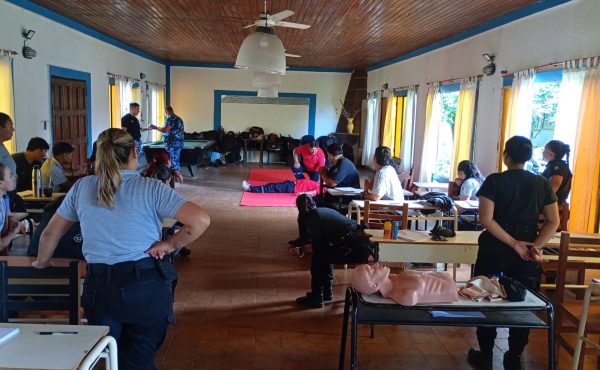 Gracias a los cursos de RCP, una oficial del SPB salvó la vida de un interno