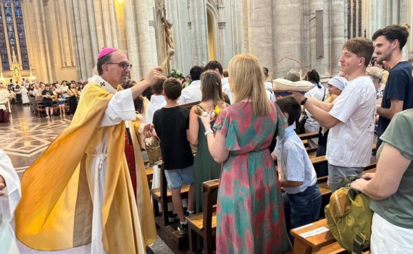 La Catedral colmada de fieles en la misa de clausura del Año Jubilar “Peregrinos de la Esperanza”