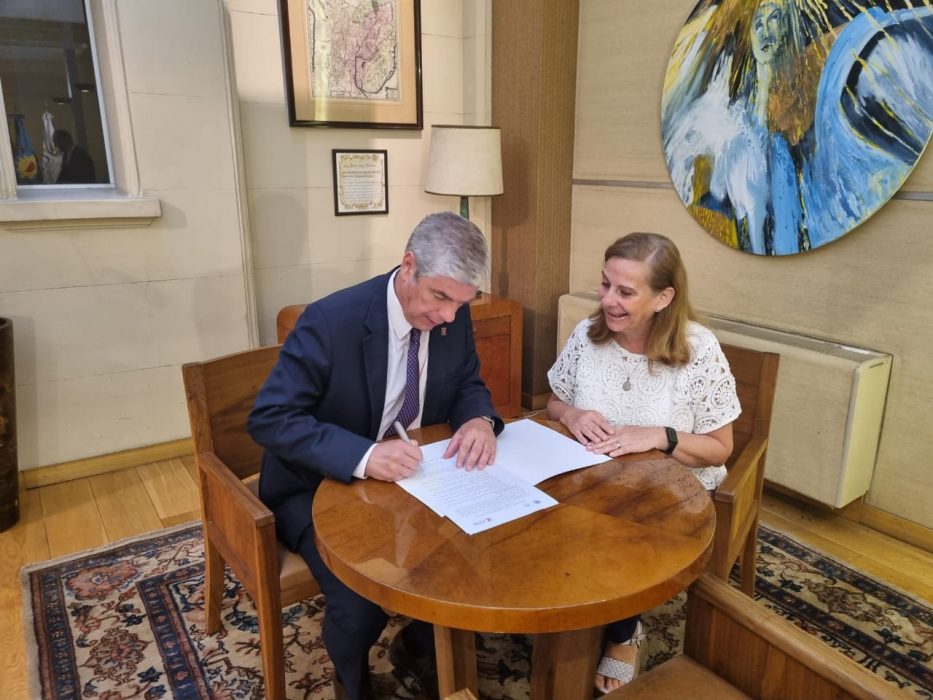 Alianza educativa con UCASAL: calidad académica, investigación y extensión