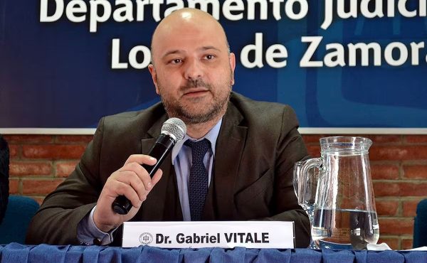 Graduado de Derecho asume como Juez de Cámara de la Provincia