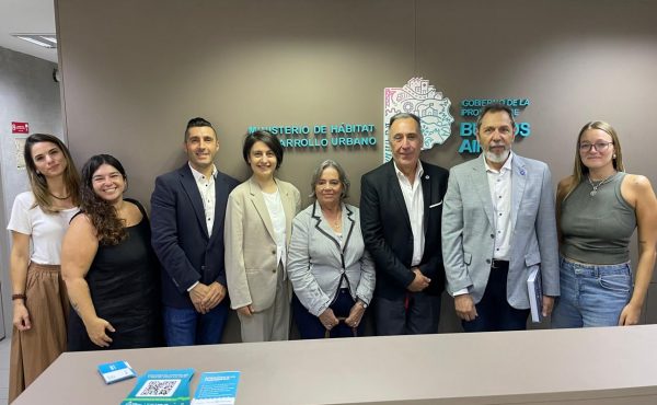 Investigación: la Provincia realizaría una prueba piloto de vivienda intergeneracional