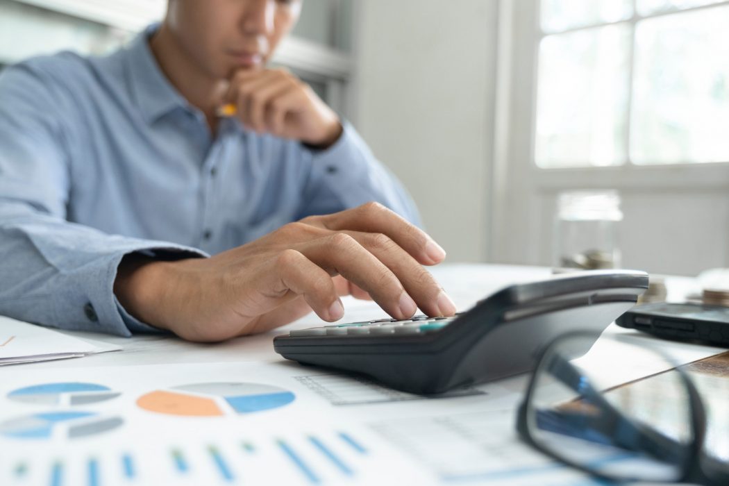 Oportunidad para terminar las carreras de Contador y Administración de Empresas