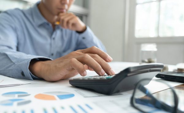 Oportunidad para terminar las carreras de Contador y Administración de Empresas