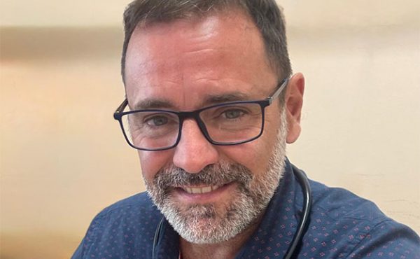 “Con la IA se produce un cambio profundo en la medicina, por eso hay que usarla de manera crítica y responsable”