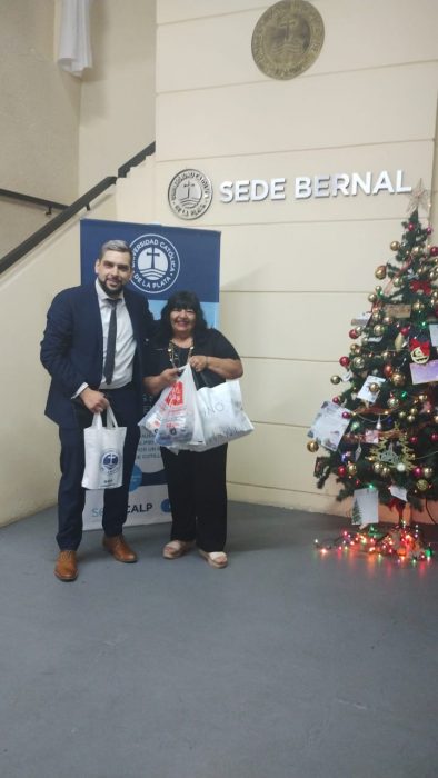 Entregaron alimentos recolectados en las recibidas solidarias y sustentables de la UCALP (12)
