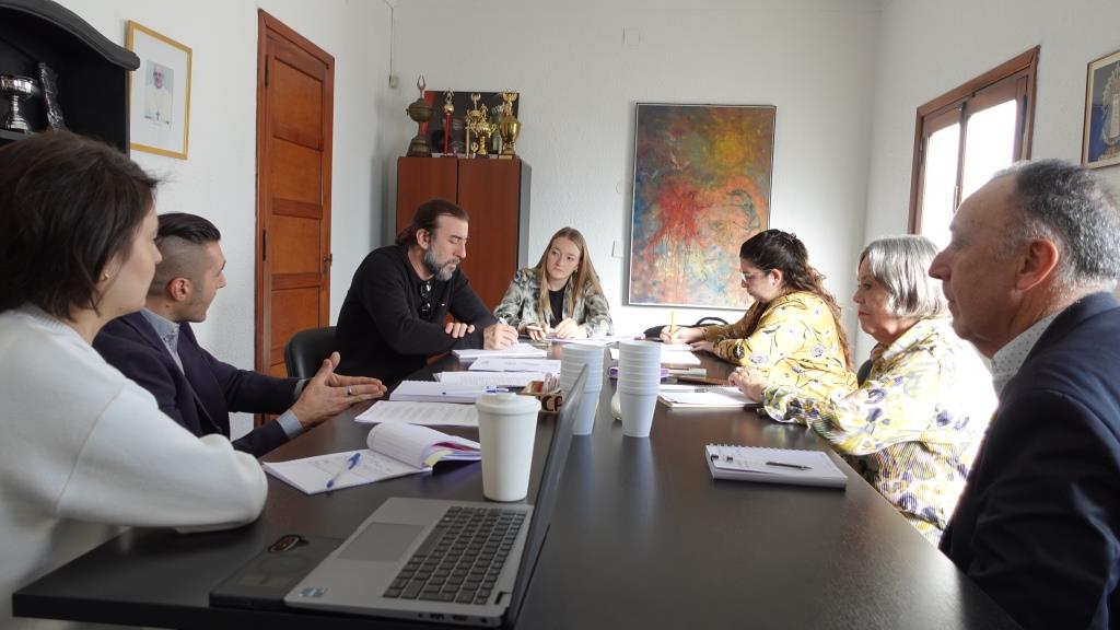 Viviendas intergeneracionales de la UCALP: nueva reunión y se prepara la firma de un convenio