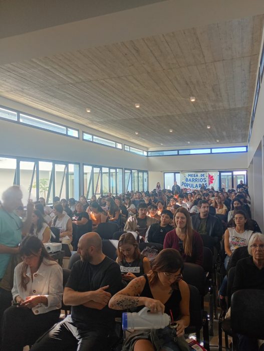 Foto mesa barrios populares 8