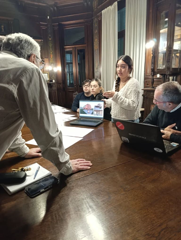 Futuros arquitectos participaron del diseño del proyecto del Hogar de Cristo 