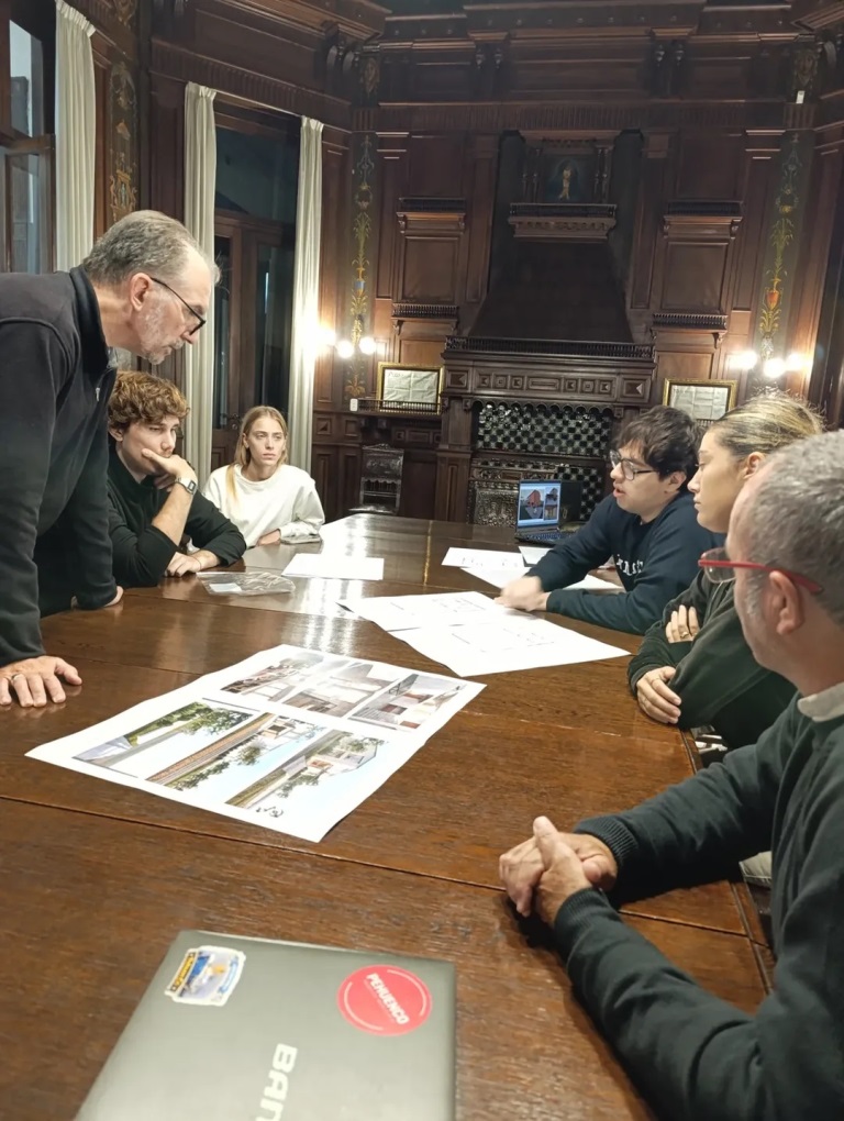 Futuros arquitectos participaron del diseño del proyecto del Hogar de Cristo 