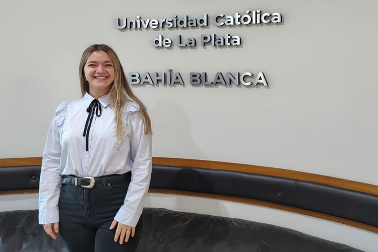 Nueva directora en el Coro UCALP de la sede Bahía Blanca