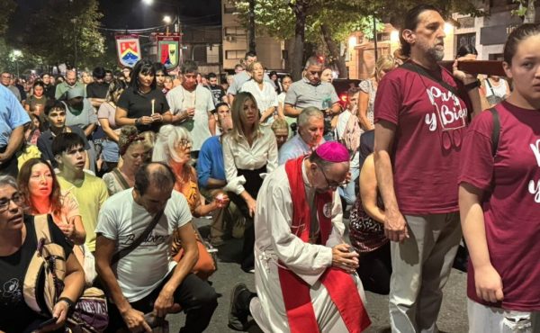 Una multitud de fieles en las celebraciones de la Semana Santa en la Catedral