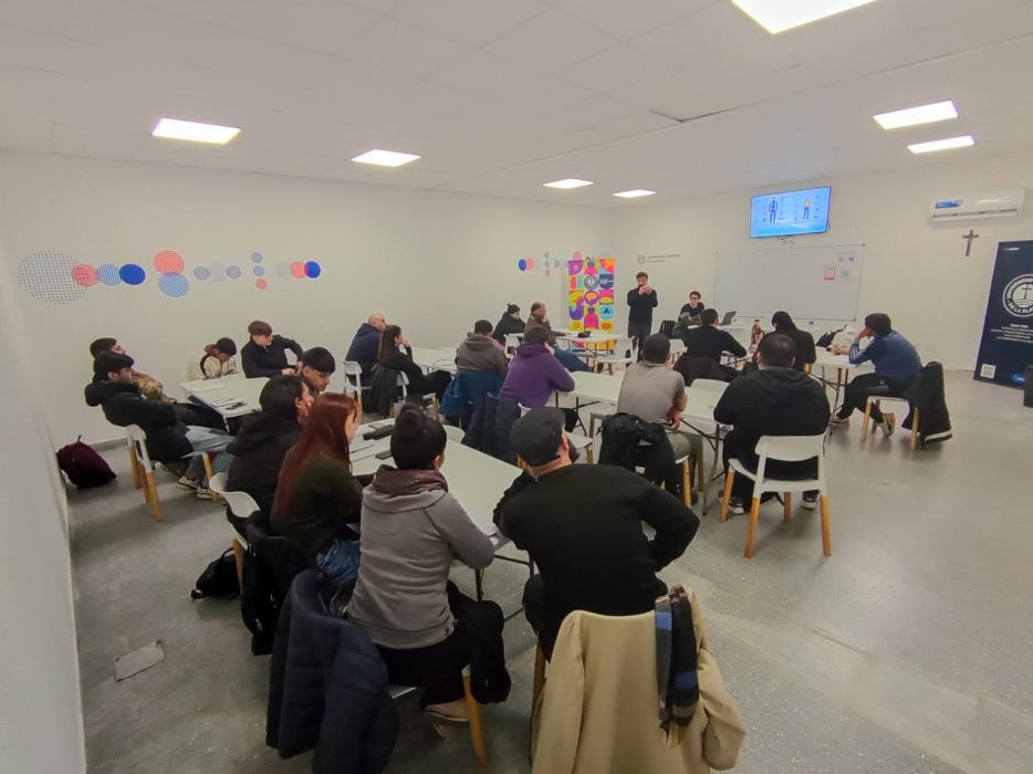 Dieron comienzo los cursos de extensión de “Introducción a Oficios Técnicos”