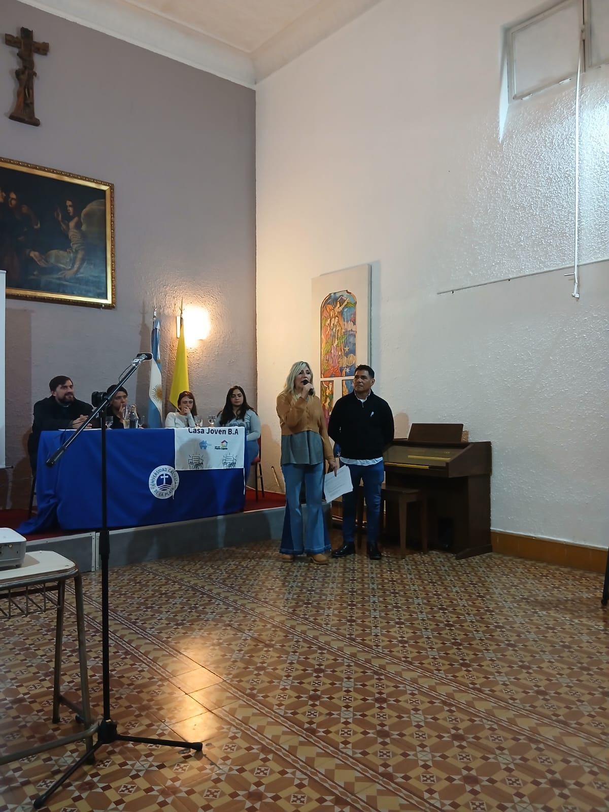 El compromiso social universitario reunió a alumnos y docentes en un conversatorio