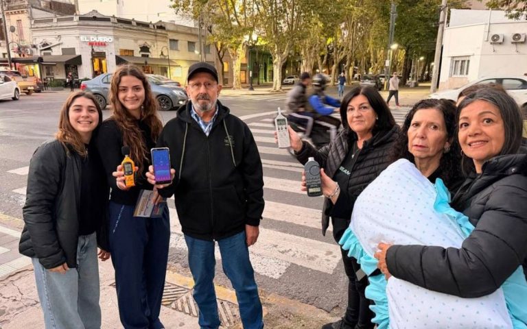 Fonoaudiólogos detectaron exceso de ruido en Plaza Malvinas con picos ...