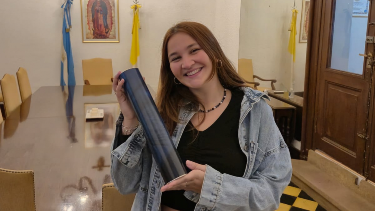 “Me entusiasma devolver a la Universidad un poco de lo recibido”